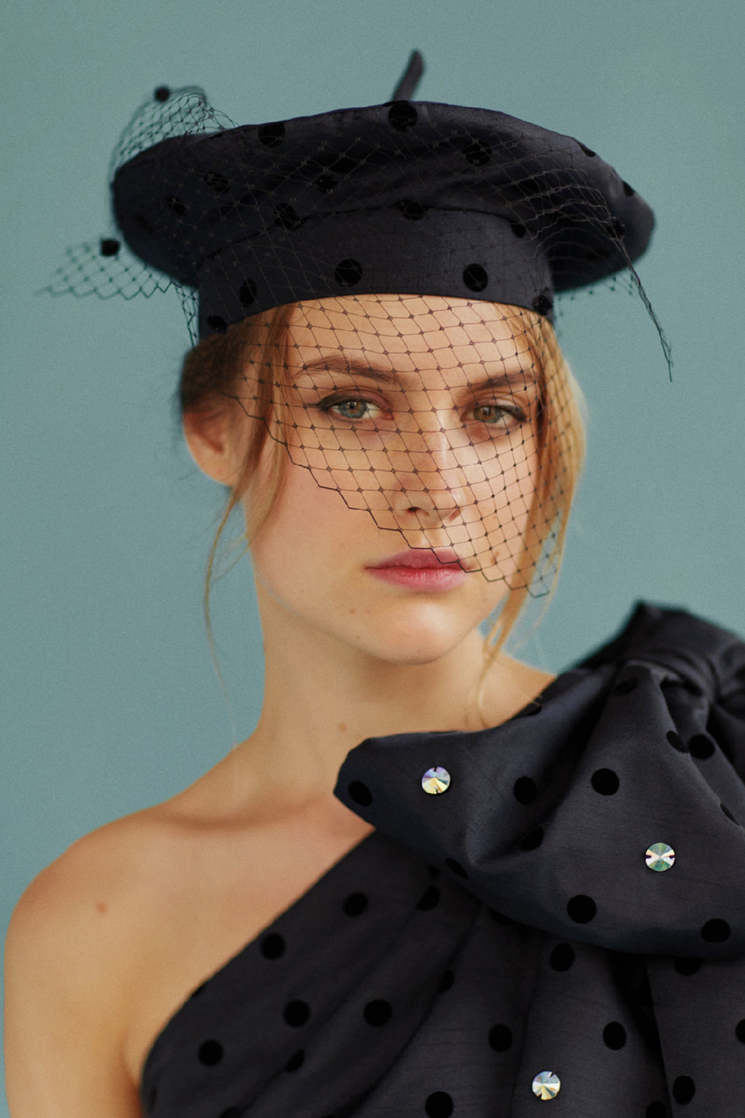 Beret with crystals and veil