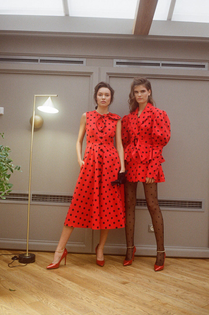 Robe dress with a bow