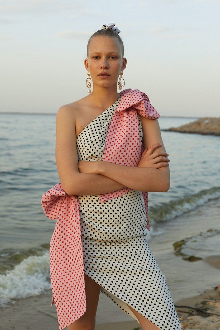 "Bow wow" dress